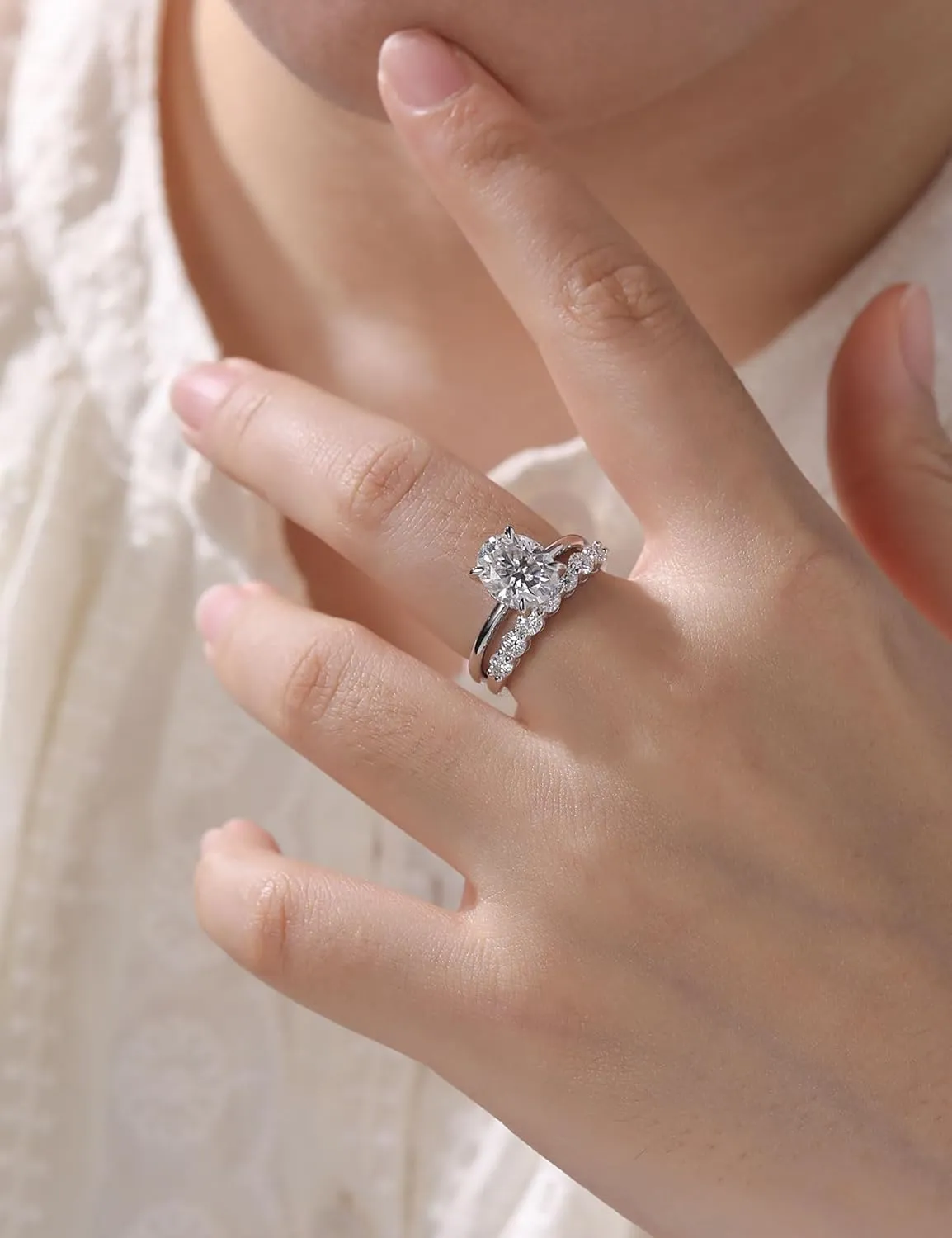 1.5-3ct Oval Moissanite Engagement Ring 18K White Gold Plated Solid Silver D-Color VVS1 Solitaire Promise Ring
