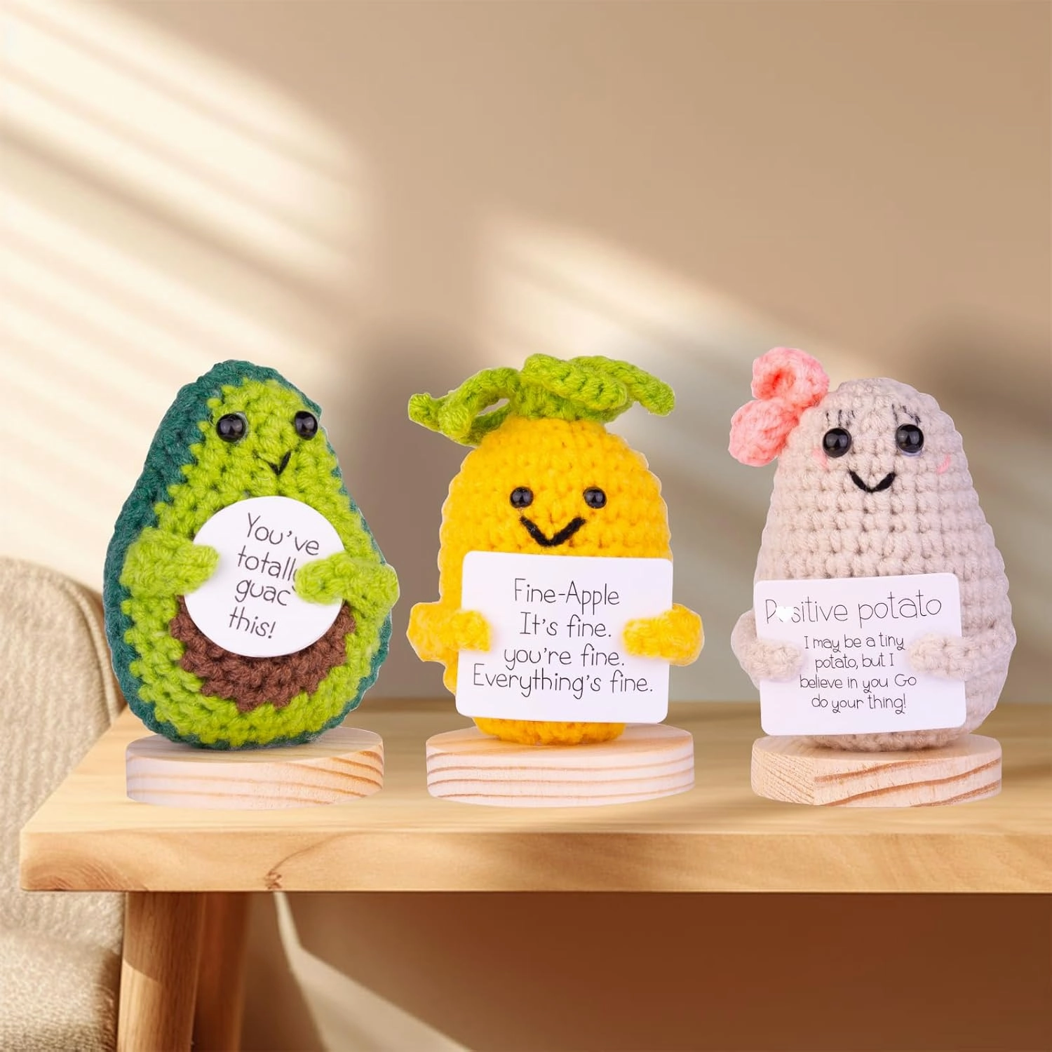 3PCS Handmade Emotional Support Avocado Gift with Positive Card, Cute Crochet Avocado Knitted Doll Decoration with Front Card, Wooden Base for Birthday Gift Home Decoration(A1)