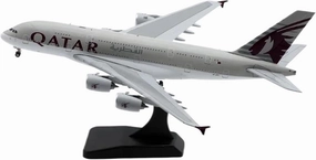 Alloy Collectible Plane Gift 1 400 for Qatar Airlines Airbus A380 Diecast Aircraft Jet Model A7-APG with Stand Miniatures Set