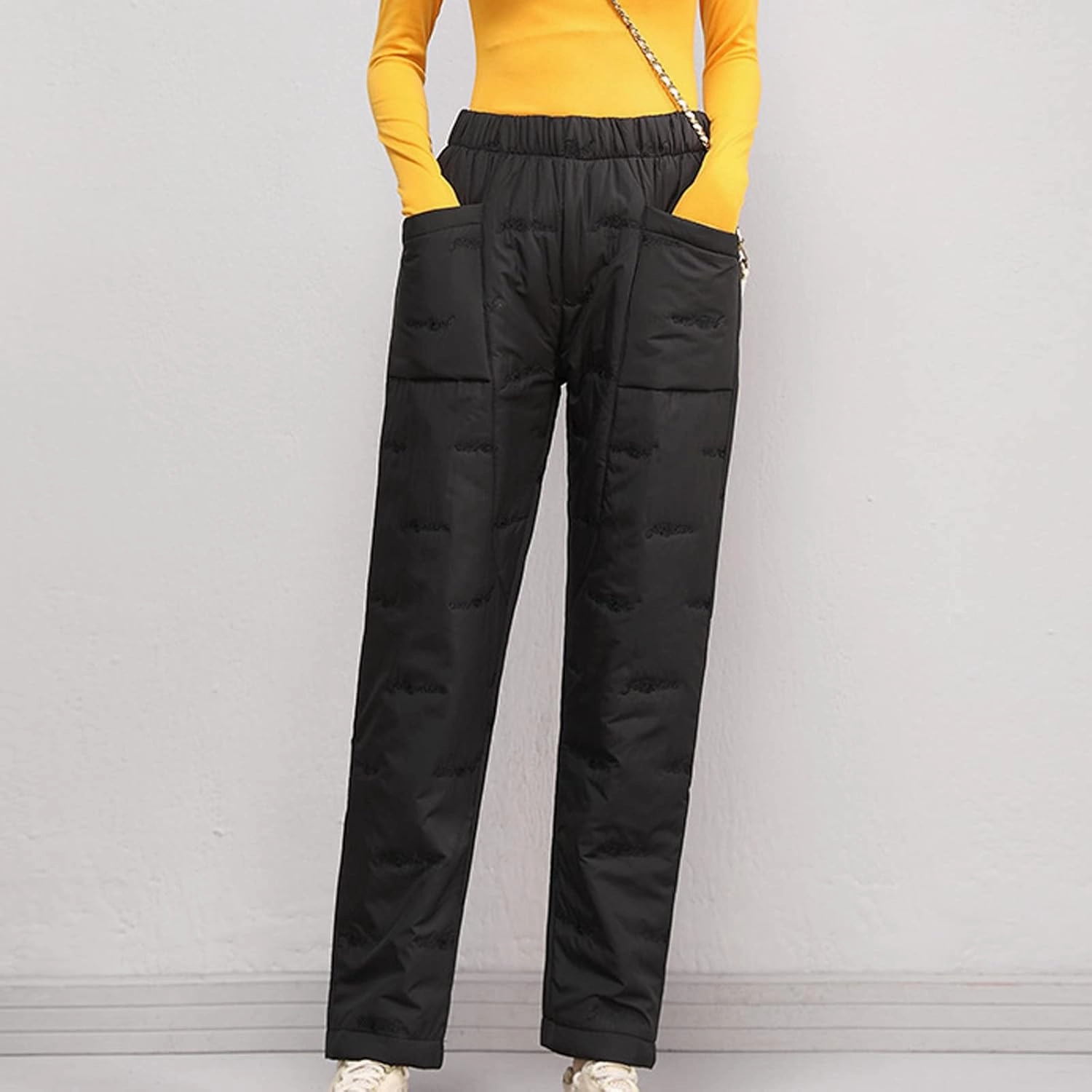 Down Pants for Women Lightweight Puffy Hiking Pants Thermal High Waist Puffer Sweatpants Quilted Snow Ski Trousers