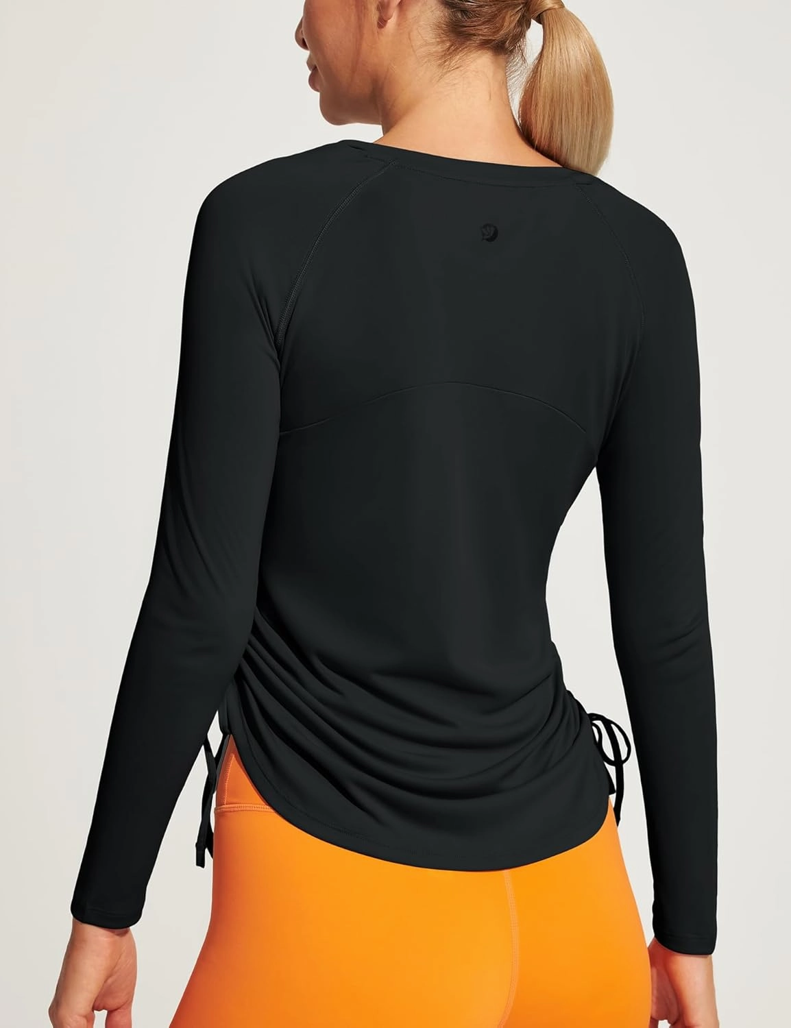 IUGA Rash Guard for Women UPF 50  Long Sleeve Sun Shirts Swim Shirts for Women Lightweight UV Protection Shirts Hiking Tops