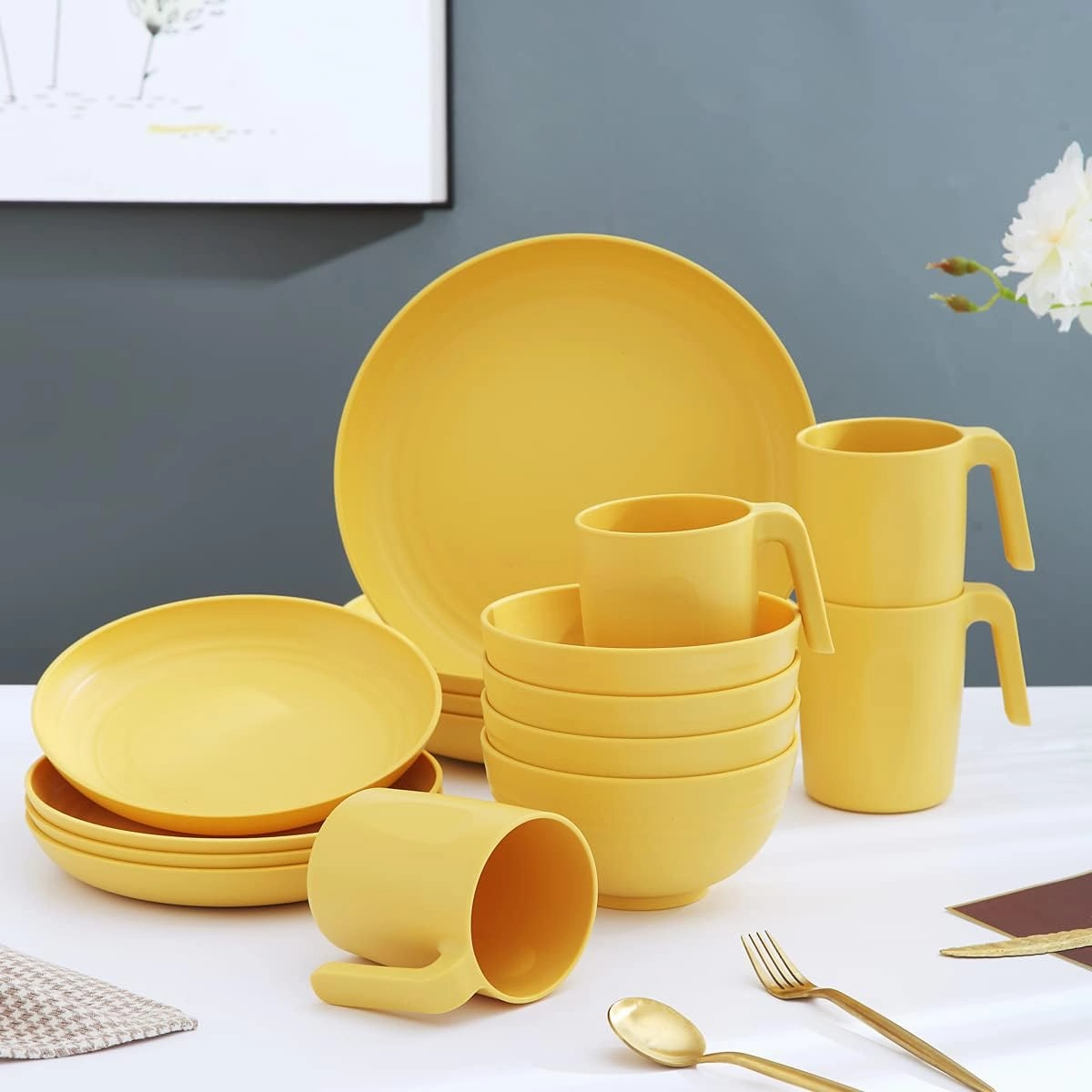 Kyraton Plastic Dinnerware Set of 16 Pieces, Unbreakable And Reusable Light Weight Plates Mugs Bowls Dishes Easy to Carry And Clean Microwave Safe BPA Free Dishwasher Safe Service For 4 (Gold Yellow)