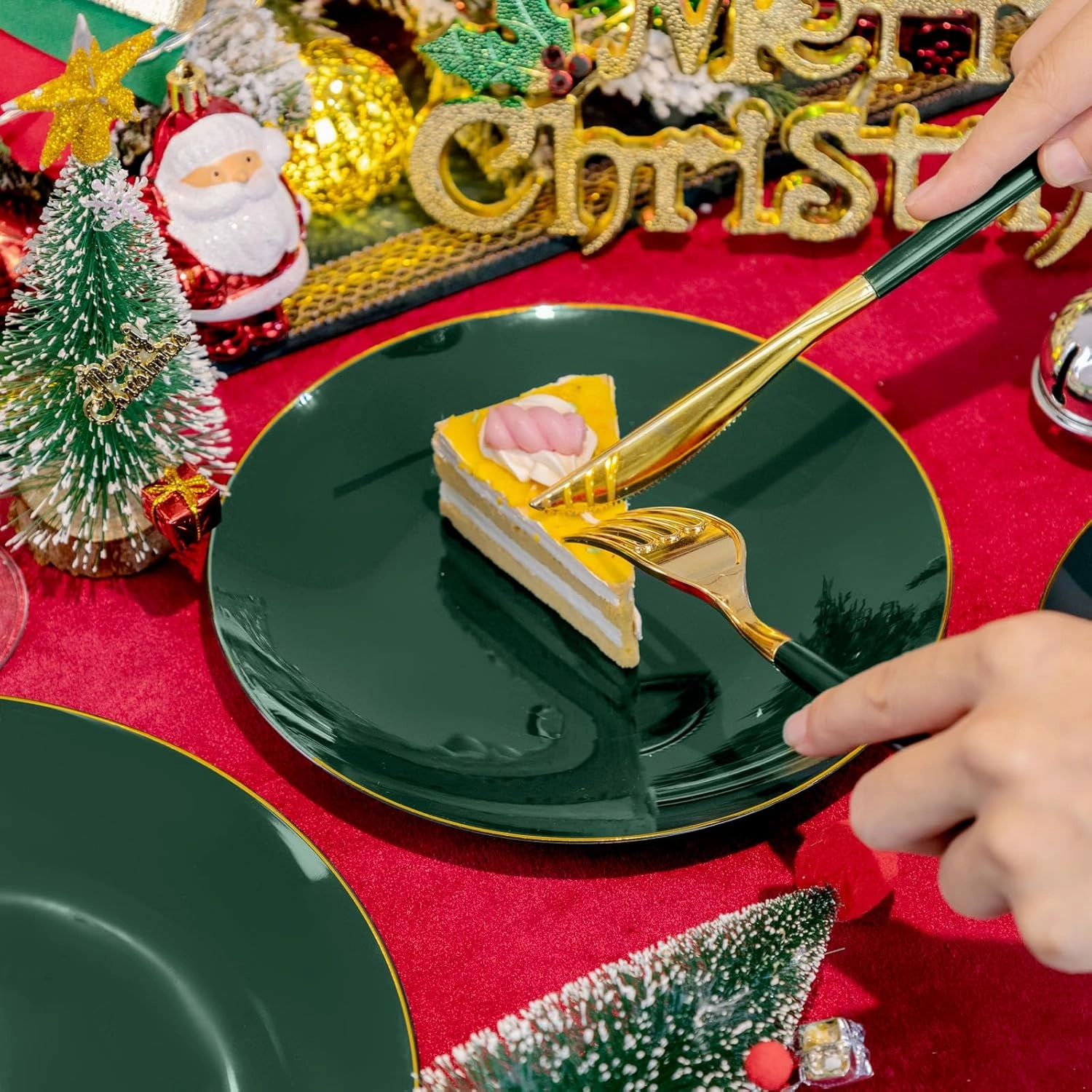 Liacere 150PCS Green Plastic Plates - Gold Plastic Silverware with Green Handle - Disposable Plates Include 30 Guests Plates, Forks, Spoons, Knives for Father's Day&Independence Day