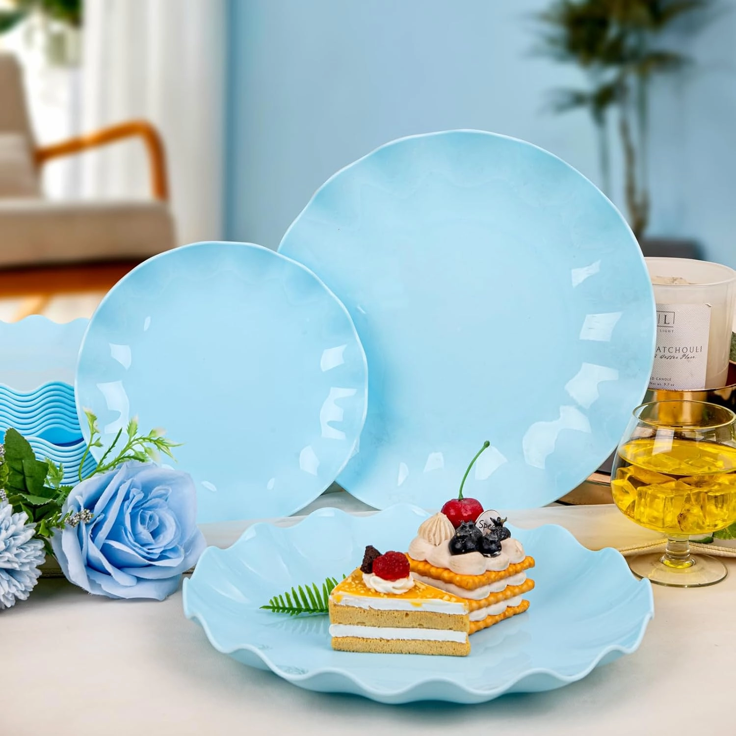LIYH 24 Pcs Blue Plastic Plates Reusable - Unbreakable Light Blue Scalloped Plates, Dishwasher Safe Camping Plate for Parties, Birthday, Picnics, BPA Free (12Guests)