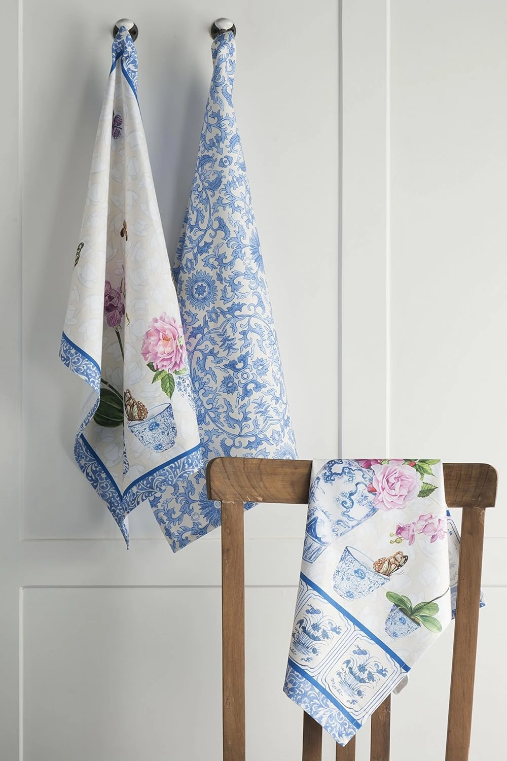 Maison d'Hermine Kitchen Towels Set of 3 100% Cotton 27.50" x 20" Reusable Cloth Tea Dish Towels Absorbent with Hanging Loop for Kitchen, Home, Dining, Cocktail Parties Spring/Summer (Canton)