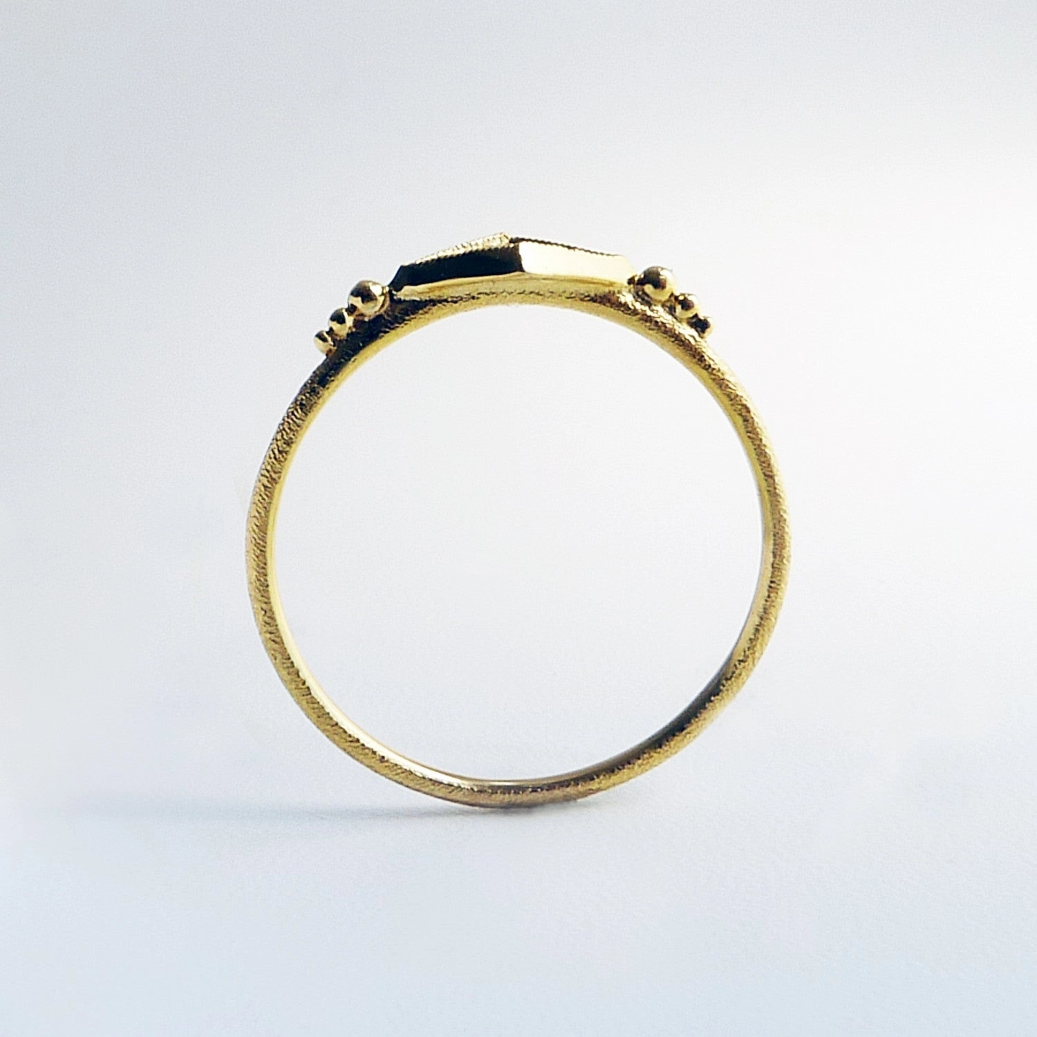Naoma Ring