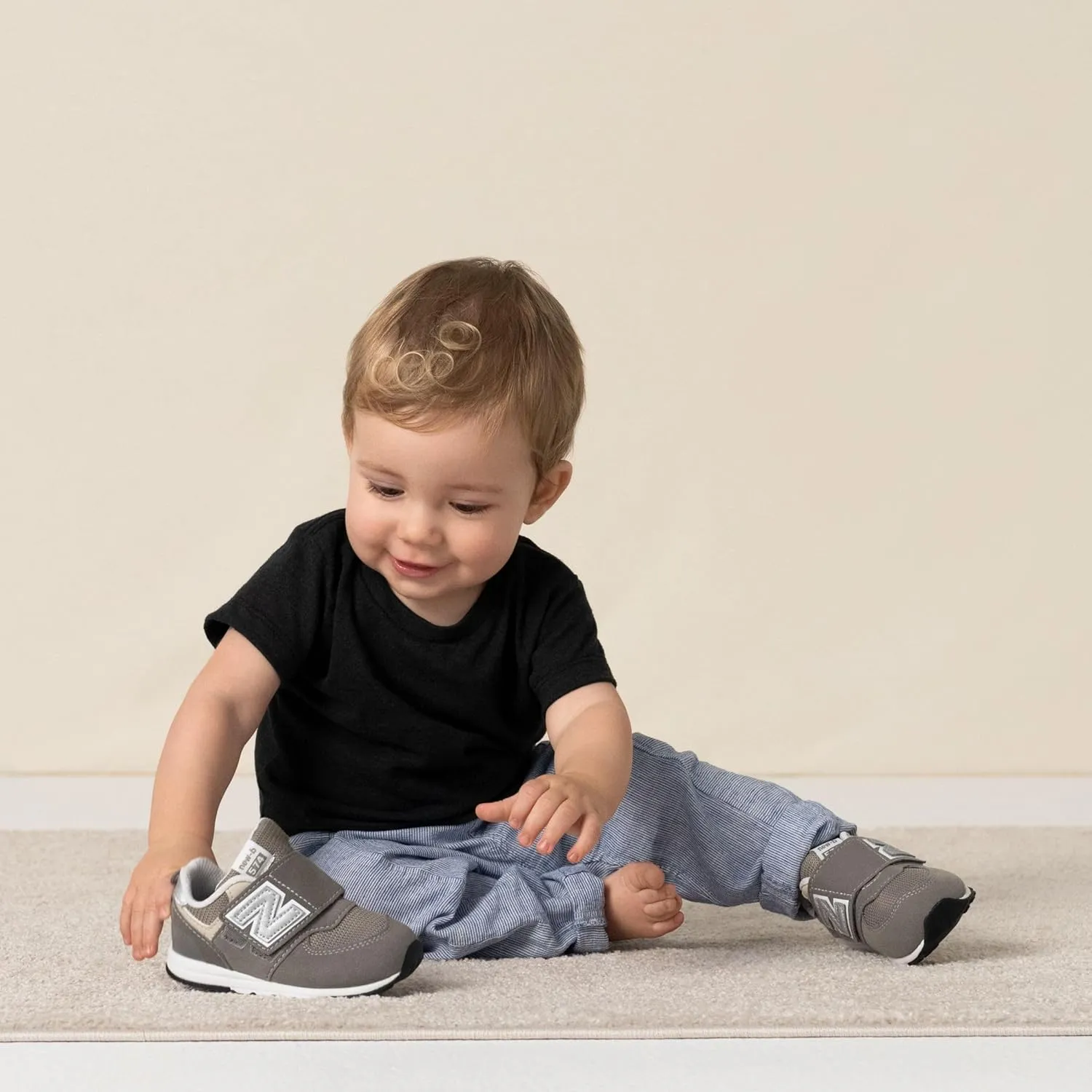 New Balance Kids' 574 New-b V1 Hook and Loop
