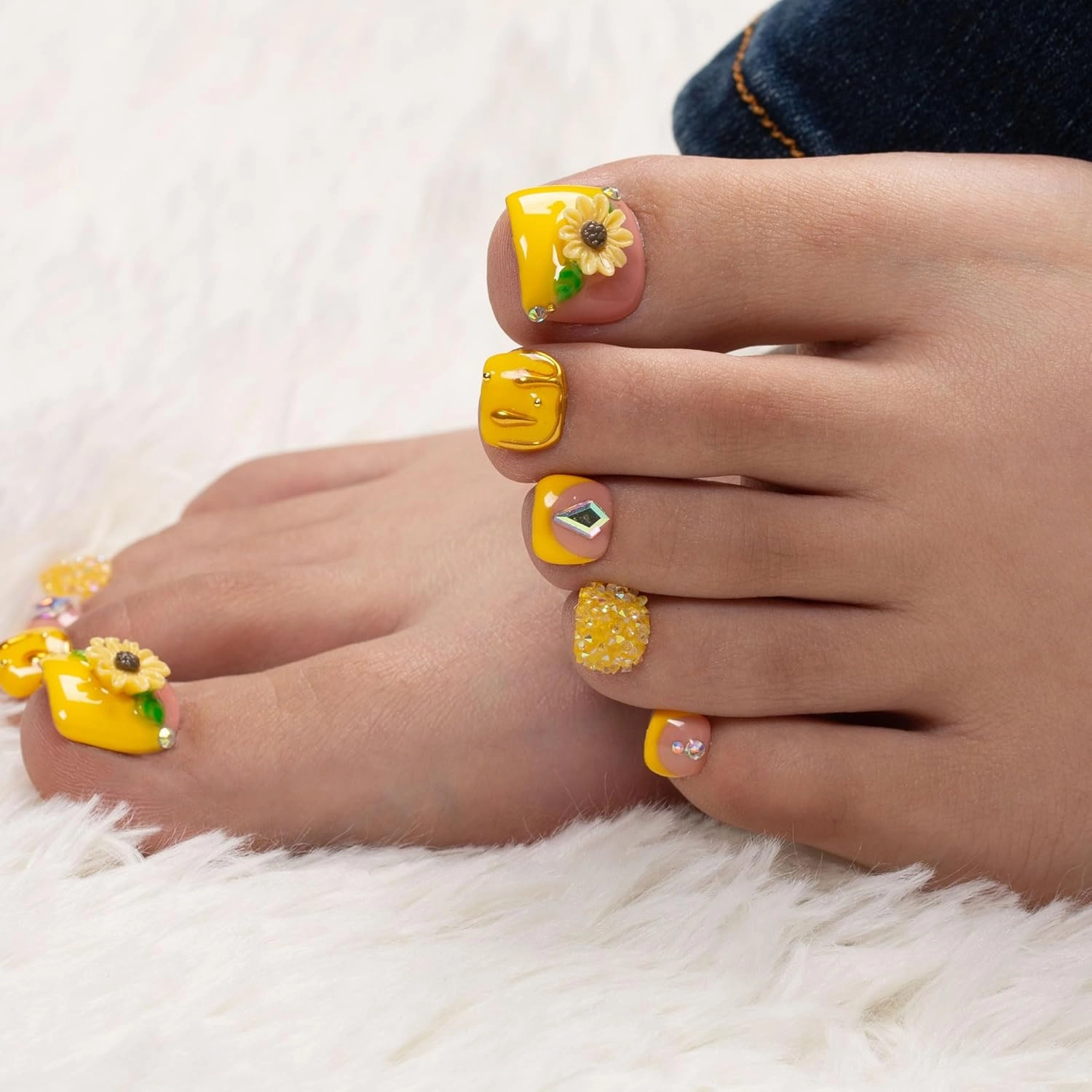 Press on Toenails Honey Bee Yellow | 20 PCS Free Size Toe Nails | Reusable Fake Nails for Toe | T101