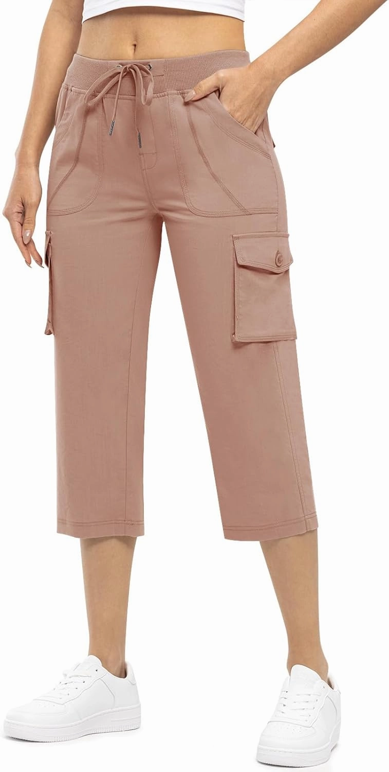 Rdruko Women's Cargo Capris Pants Lightweight Quick Dry Hiking Summer Casual Travel Pants with Pockets
