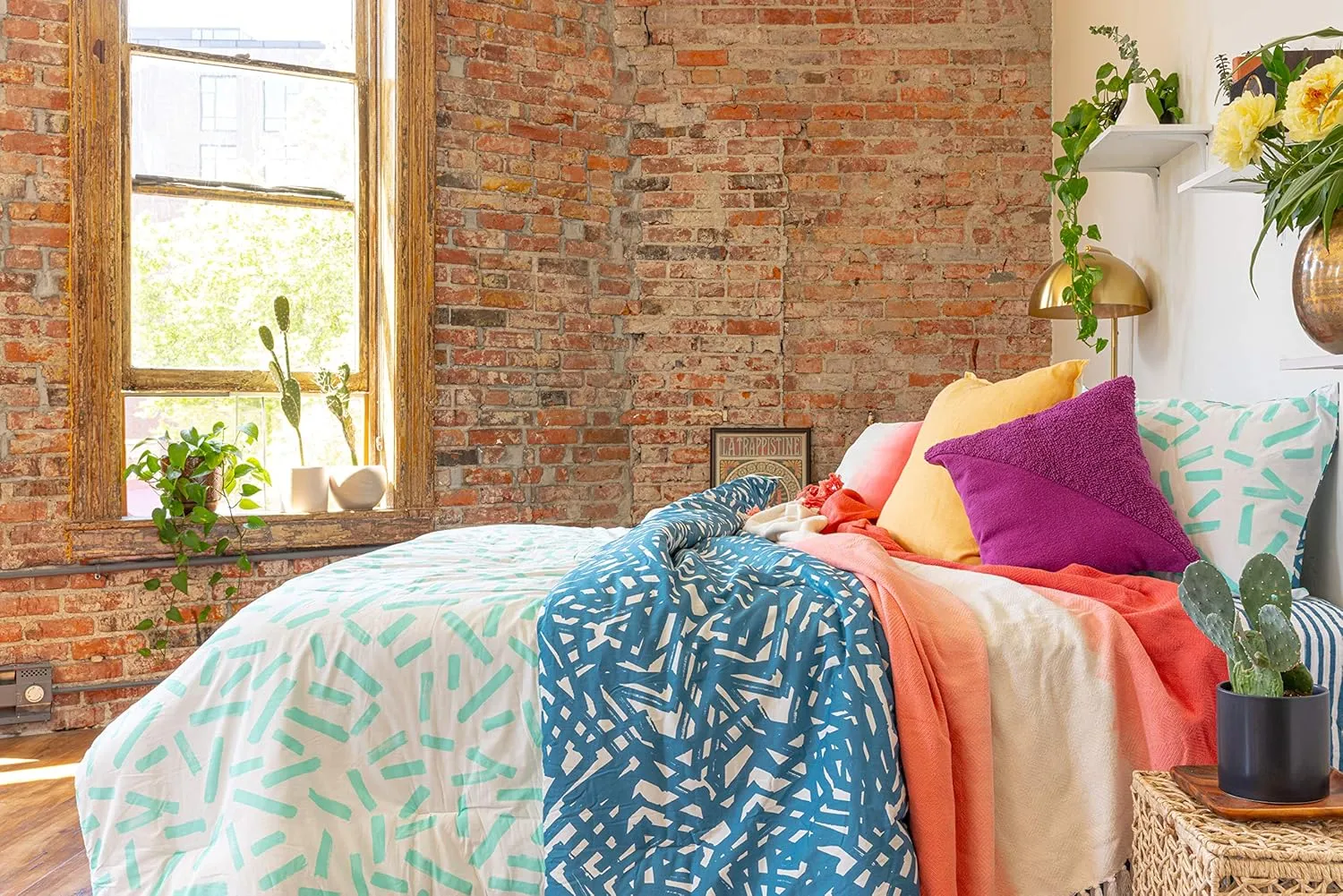 Refinery29 | Lane Bedding Collection | Modern Reversible Luxury Ultra Soft Cotton Comforter, All Season Premium 3 Piece Set, Design for Home Hotel Décor (Full/Queen, Blue)