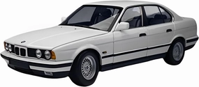 Resin Car Vehicle Model Fit for BMW 535i E34 1988 1 18 Alloy Simulation Car Model Collectible Decoration Display Toy Festive Deluxe Gift (Color : White 535i)