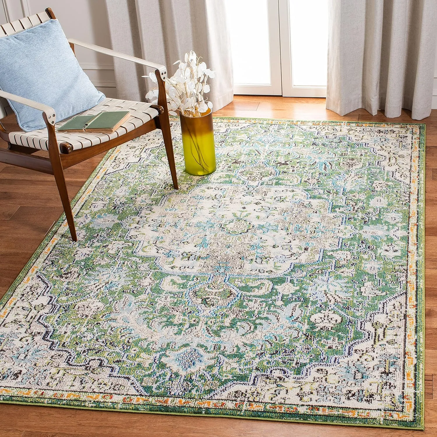 SAFAVIEH Madison Collection Area Rug - 6' x 9', Green & Turquoise, Boho Chic Medallion Distressed Design, Non-Shedding & Easy Care, Ideal for High Traffic Areas in Living Room, Bedroom (MAD447Y)