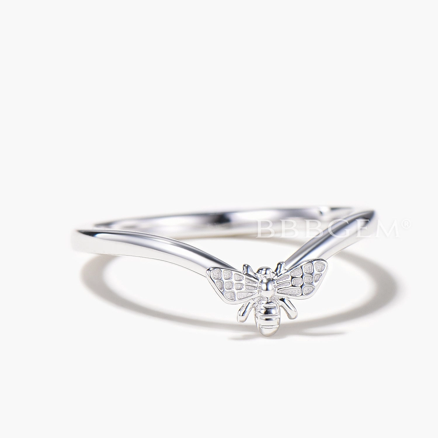 Simple Tiny Bee Curved Nesting Band Honeybee Contour Wedding Band