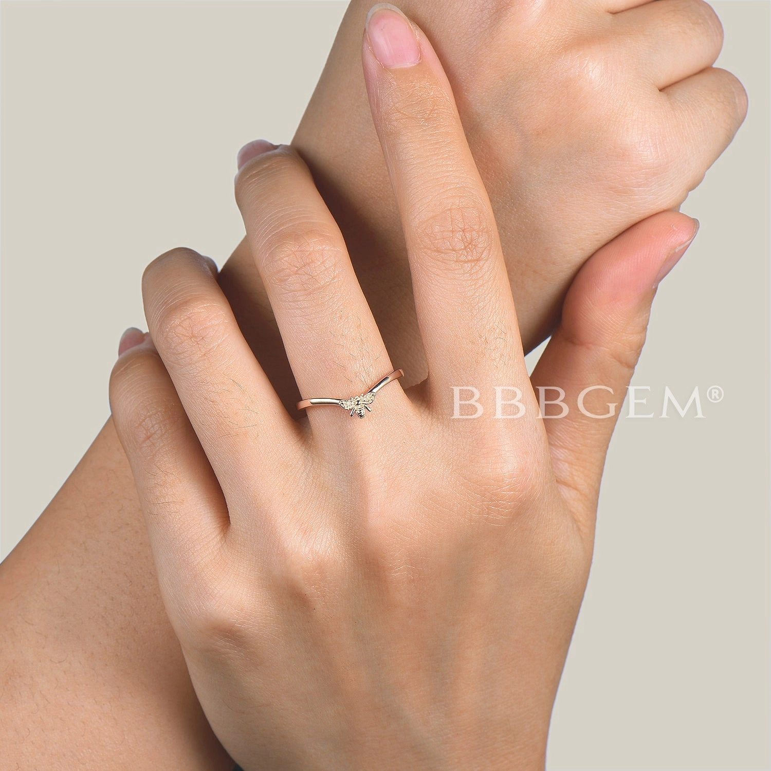 Simple Tiny Bee Curved Nesting Band Honeybee Contour Wedding Band