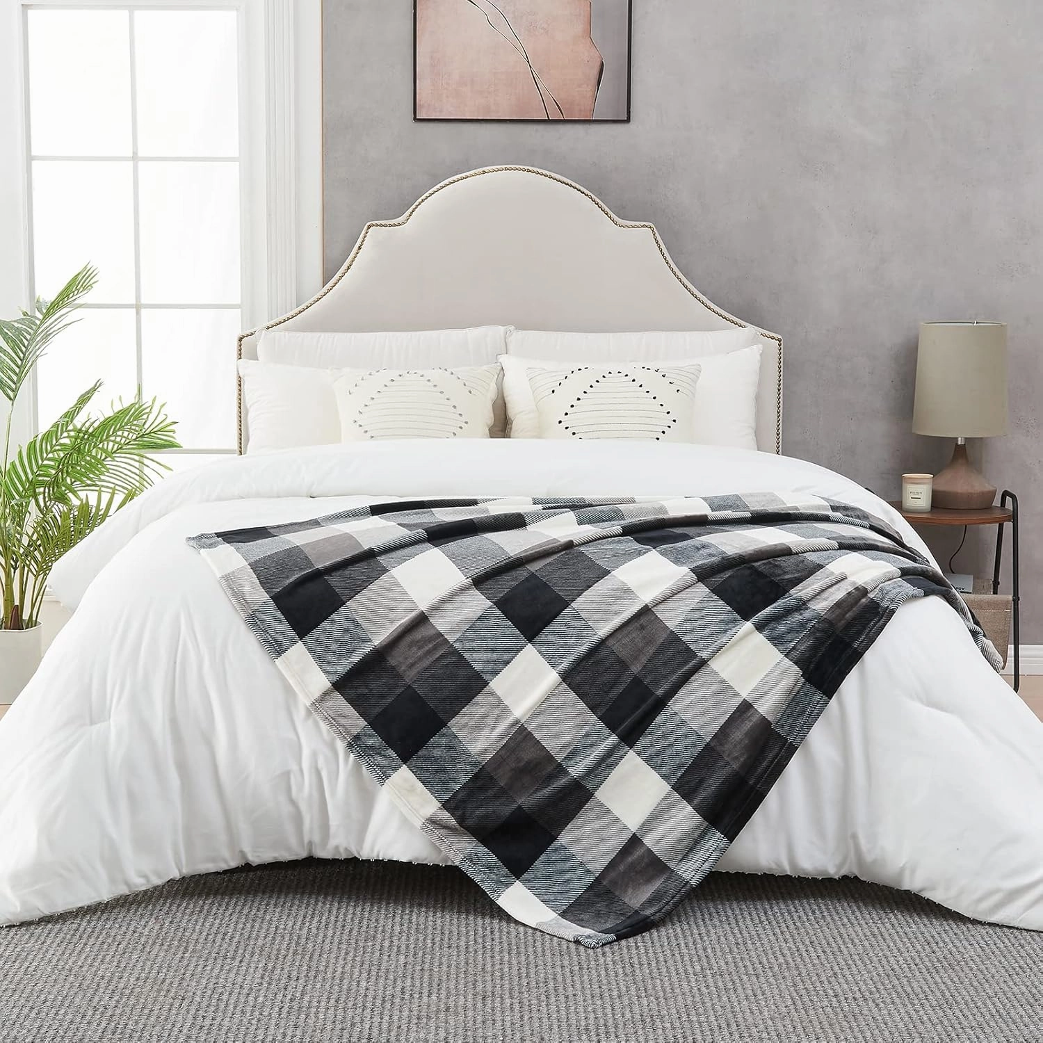 SOCHOW Buffalo Plaid Flannel Fleece Throw Blanket 50 x 60 Inches, Soft Lightweight Cozy All Season Black/White Checkered Blanket for Bed, Couch, Car