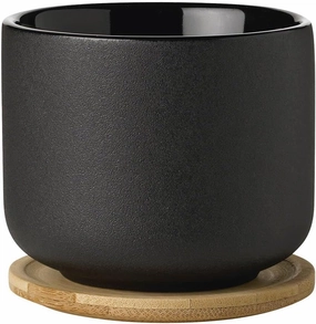 Stelton Theo Tea Mug - Drinking Cup for Tea, Coffee & Hot Chocolate - Stoneware, Cast Iron Exterior, Glazed Interior - Lid Made of Sustainable Bamboo Wood - Black & Brown, 0.2 litres