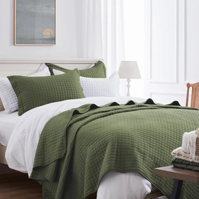 SunStyle Home Olive Green Quilt King Size, Lightweight Blanket Bedspread Soft Reversible Coverlet for All Season 3pcs Army Green Square Quilted Bedding Set (1 Quilt 2 Pillow Shams)(106"x96")