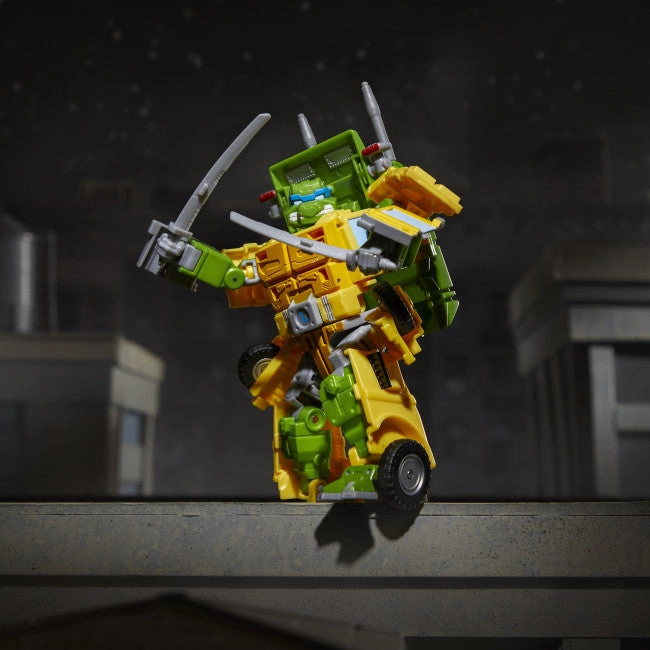 TRANSFORMERS COLLABORATIVE TMNT X TRANSFORMERS PARTY WALLOP AF