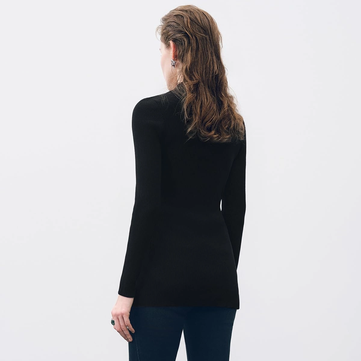 Women Cardigan Sweaters Long Sleeve Knitted V-Neck Fluid Metal Button Down Lightweight Outwear 2025