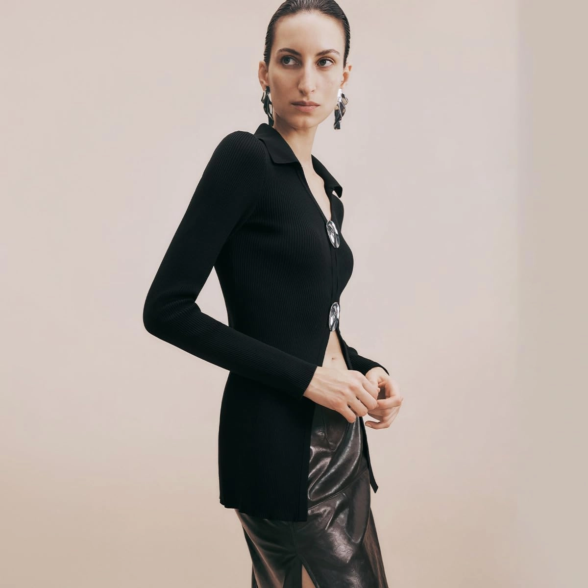 Women Cardigan Sweaters Long Sleeve Knitted V-Neck Fluid Metal Button Down Lightweight Outwear 2025